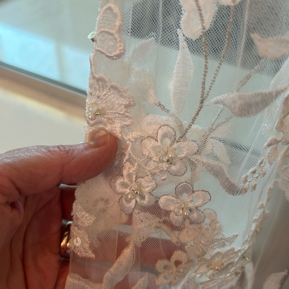 Allure Bridals Ivory Floral Lace Gown - Picture 8 of 16